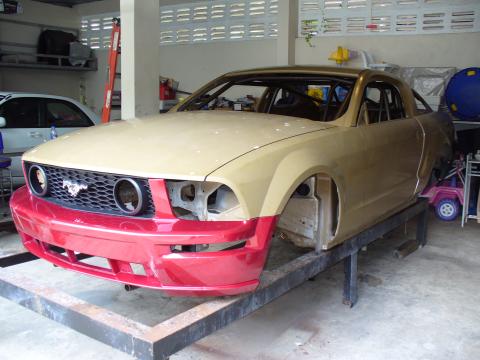 Race  Chassis  Sale on Mustang Gt 25 2 Sfi Cert  May 08 Race Car Chassis With Primer Interior
