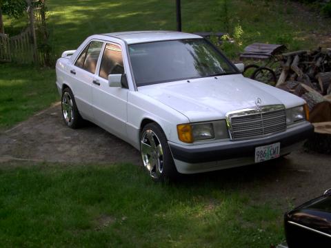 Mercedes Benzclass on 1992 Mercedes Benz 190 Class 190e 2 6   Archived   Freerevs Com   Used