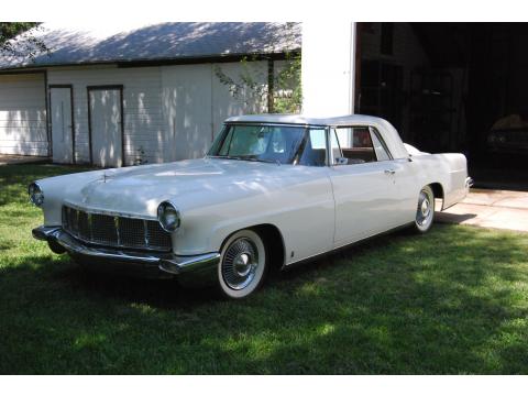 Lincoln 368. White 1956 Lincoln Continental